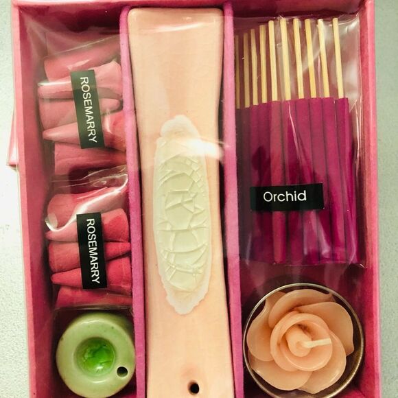 NIB:‎ Incense & Candle Gift Set - Orchid & Rosemary - Picture 3 of 4